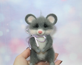 Mouse.Needle Felted Mouse.Gray Mouse. Wool mouse. Neddle Felted Rat. Felted Animal.Cute Miniature.Made to order.