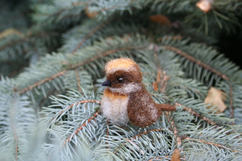 Needle felted bird. Little bird. Miniature. Needle felted animal. Soft sculpture. Made to order image 1