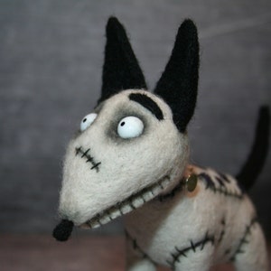 Sparky Frankenweenie. Needle Felted Sparky. Frankenstein Tim Burton. Gray Dog. Big Eyes. Soft Sculpture.  Miniature.Made to order.