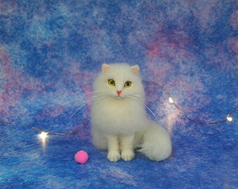 Custom Needle Felted Cat. Cat Memory Pet Portrait. Your Pet Replica. Sitting Cat. White Cat. Realistic Cat. Felted Animal.Made to Order.