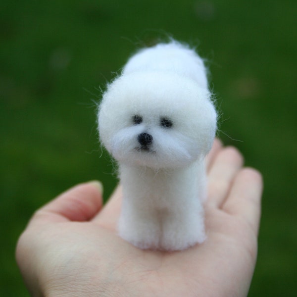 Needle Felted Dog.Felted Bichon Frise. Dollhouse Dog.Miniature Dog.Custom Made Dog.Pet.Felted Animal.1:12 miniature.Made to order.