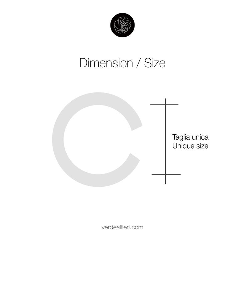 May include: White graphic with the text "Dimension / Size" and "Unique size". A large, light gray "C" shape is on the left. A black circular logo is at the top. The website verdealfieri.com is at the bottom.