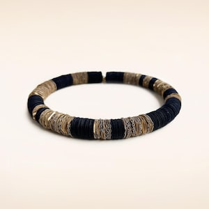 Collana di carta, girocollo nero e oro, collana stile africano, regali unici, collana due colori