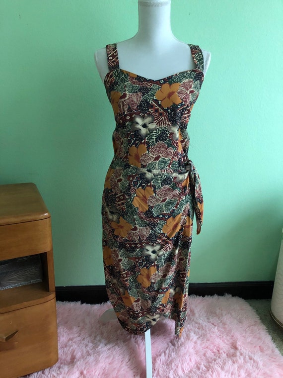 Tiki Sarong dress size medium