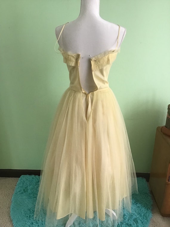 1950 Part Lines Yellow prom dress - image 3