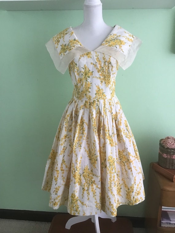 1950 floral cotton day dress