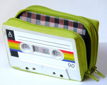 Borse handmade fatte con cassette