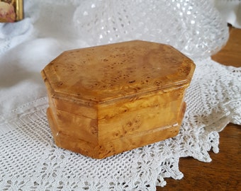 Vintage wood jewellery/ trinket box, walnut burr wood box, box with lid, simple box box, retro home, bohemian style decor,