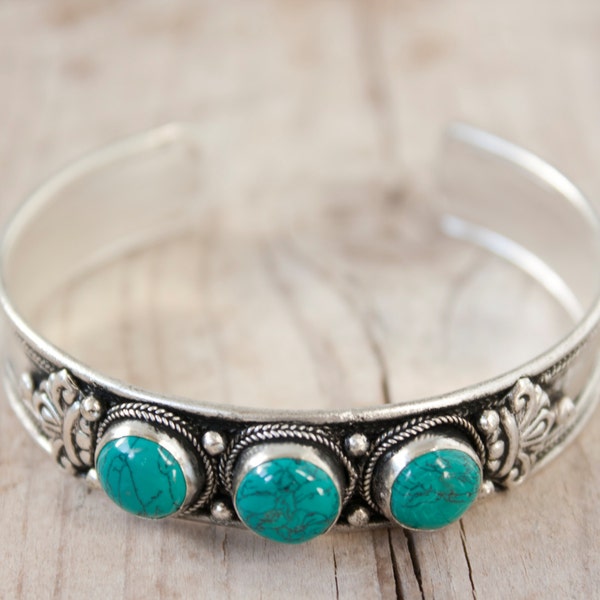 Boho turquoise bracelet, Bangle, Tibetan silver and turquoise bracelet, green amulet, ethnic, Gypsy