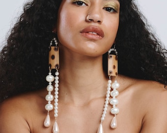 Vintage Style Statement Earrings: Long Shoulder Grazing Pearl Dangle Earrings