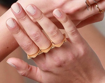 3 finger bar ring