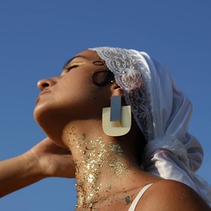Behind the lobe earrings cheap