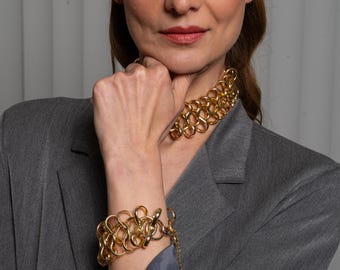 Gold Chain Link Choker Necklace and Bracelet Set: Modern Statement Jewelry