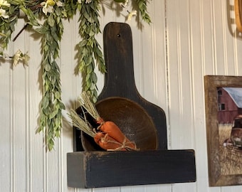 Handmade Distressed Farmhouse Wreath Box: Rustic Floral Display Shelf