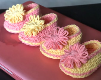 Baby Booties with Daisy Detail