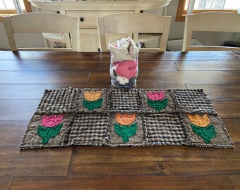 Plaid Homespun PriMiTivE Rag Quilt Table Runner Farmhouse Tulip Pink Green Tan Spring Easter Country Rustic Farmhouse  Quilt