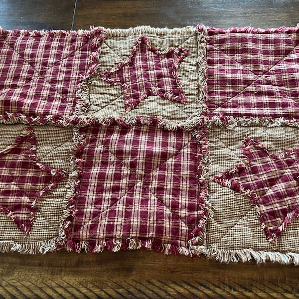 New PriMiTiVe Rag Quilt Homespun Red Brown Tan Mustard Stars Plaid Place mats Placemats Rustic Country Centerpiece farmhouse