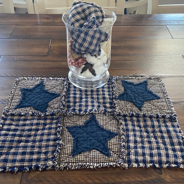 New PriMiTiVe Rag Quilt Homespun Navy Blue tan Stars Plaid Place mats Placemats Table Linens Centerpiece Country Rustic