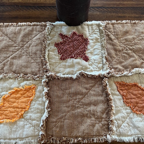 New PriMiTiVe Rag Quilt Leaves leaf Placemat Fall Autumn Harvest Red Orange Tan brown Country Rustic Farmhouse Centerpiece Candle Mat