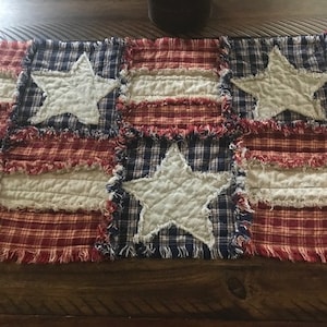 PriMiTivE Rag Quilt Table Runner Americana 4th of July Red Blue Tan Flag Country Farmhouse Independence Day Stars Rustic Folk Centerpiece