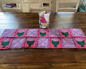Plaid PriMiTivE Rag Quilt Table Runner Purple Pink Bright Tulip Flower Easter Spring Country Handmade Rustic Farmhouse Centerpiece Mat