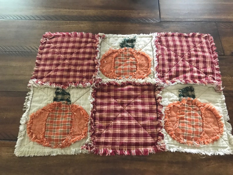 New PriMiTiVe Rag Quilt Pumpkin Placemat Fall Autumn Harvest Red Orange Tan Country Rustic Folk Centerpiece Candle Mat image 1