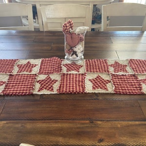 NEW Plaid Homespun PriMiTivE Rag Quilt Table Runner Mat Red tan Stars Tan Country Handmade Rustic Centerpiece Farmhouse