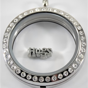 Hugs Floating Charm for Glass locket