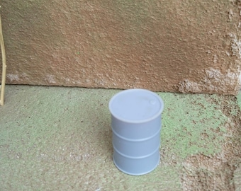 N Gauge Dented Oil Drums (x10) — Unpainted Miniature Scenery For Model Railroads