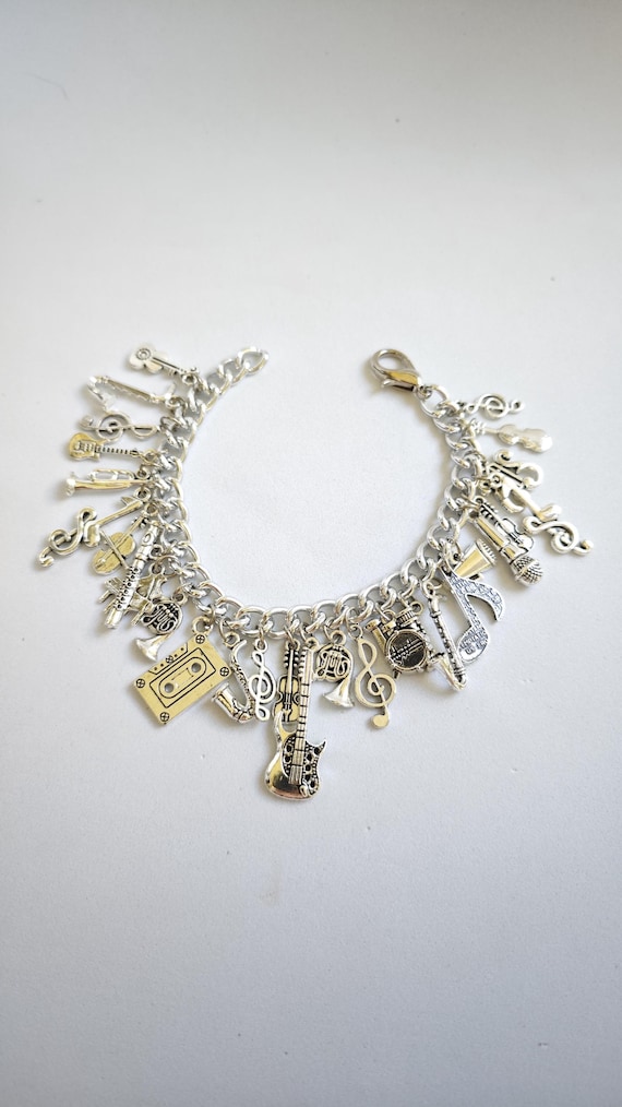 music charm bracelet, musical charm bracelet , charm bangle, silver charms, chain bracelet, silver charm, vintage jewelry, charm braclets