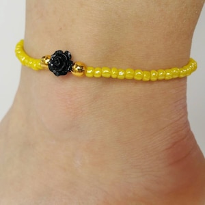 Beach Anklet - Ankle Jewelry - Boho anklet - Ankle Bracelet - black flower - yellow anklet - beaded anklet - hippie festival - beach jewelry