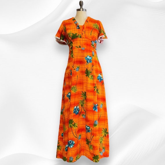 Vintage Hawaiian Muumuu Maxi Dress Barkcloth Cott… - image 1