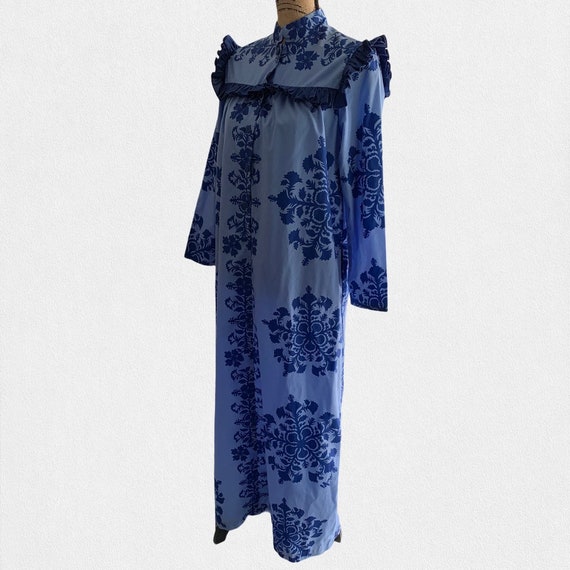 Mamo Howell Liberty House Vintage Hawaiian MuuMuu