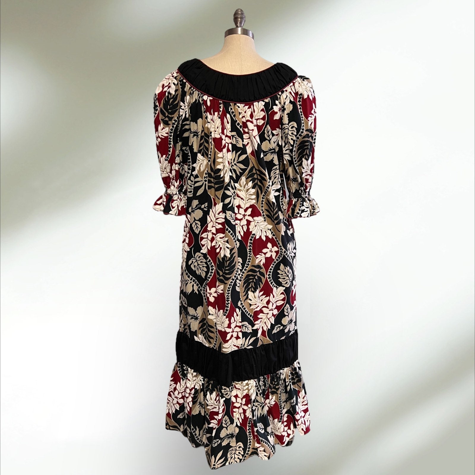 Hibiscus Print Traditional Muumuu Yellow Dress main image 1