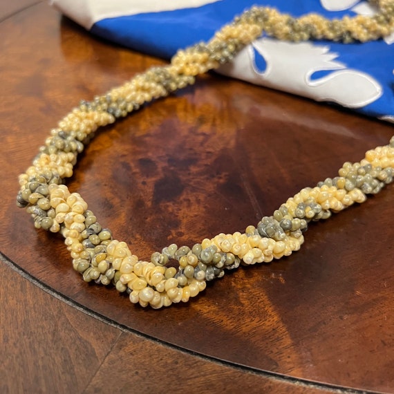 Hawaiian Mongo Sea Shell Lei Yellow Gray Necklace - image 3