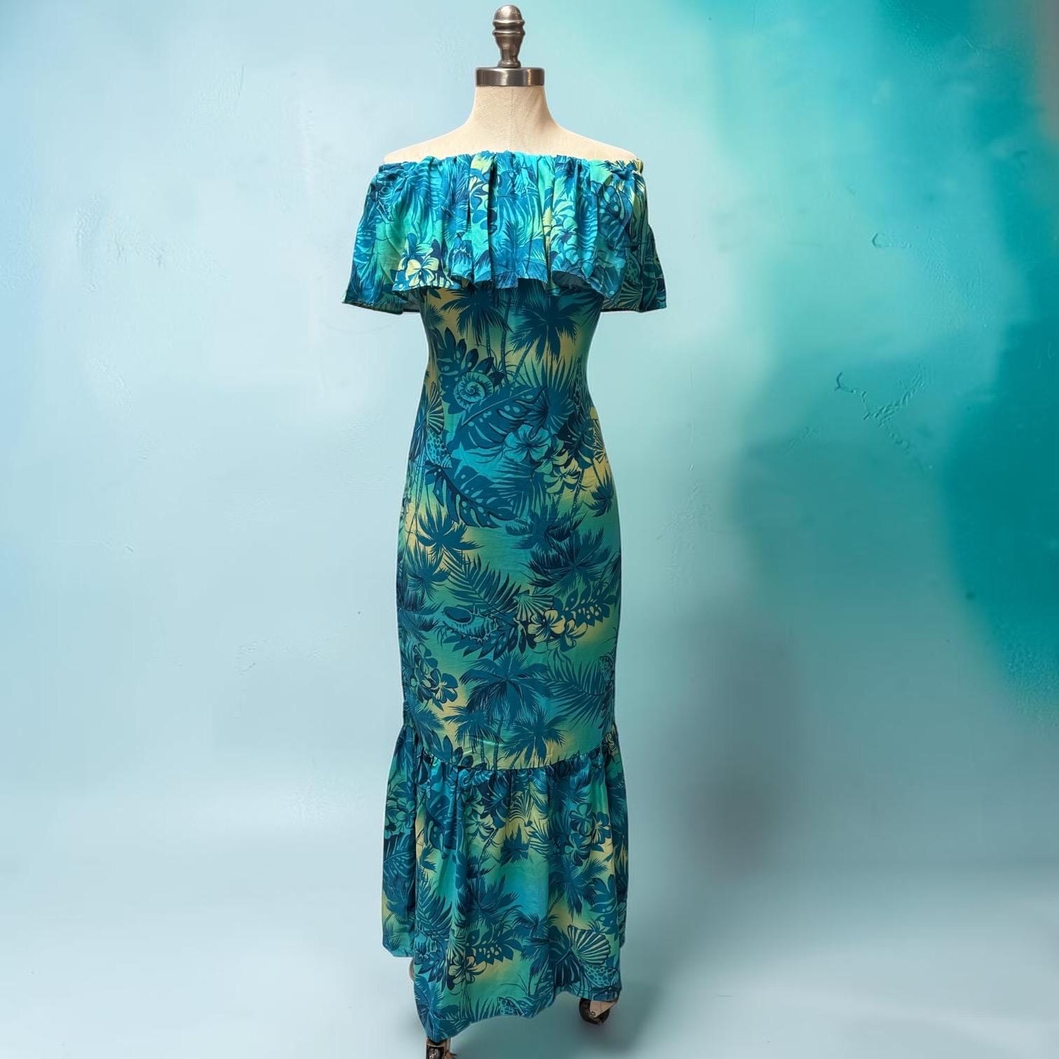 Hawaii Muumuu - Etsy Canada
