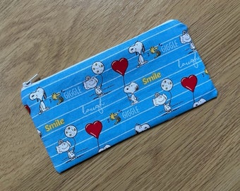 Handmade Pencil Case Make-Up Case Glasses Case Made With Snoopy Smile Giggle Laugh Fabric