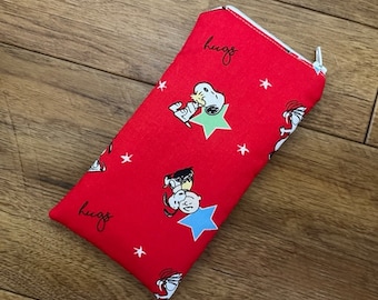 Handmade Glasses Sunglasses Zipped Case Pouch Made With  Snoopy 'Hug A Puppy' fabric