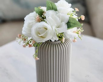 Modern 3D Printed Flute Vase – Ribbed PLA Vase for Dried/Faux Flowers – Minimalist Home Decor – Mother’s Day Gift – 6.6" Tall
