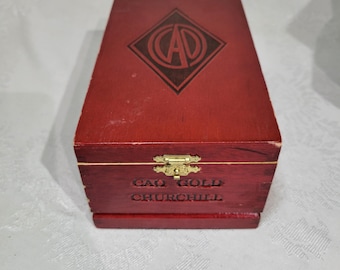 Vintage Cao Gold Churchill wooden cigar box, made in Nicaragua