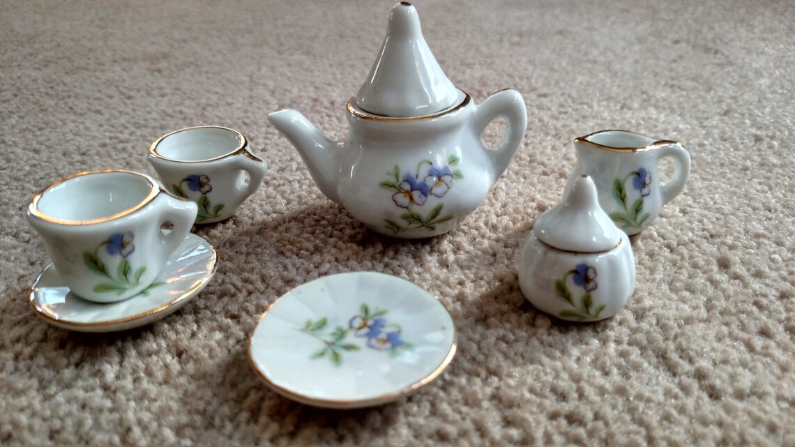 Vintage 9 piece Delton mini tea set in basket Etsy
