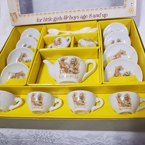 Vintage 15piece Holly Hobbie Miniature Porcelain Tea Set Etsy