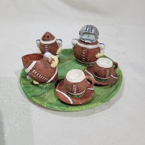 Juego de té de resina vintage en miniatura de 10 piezas con diseño de fútbol.