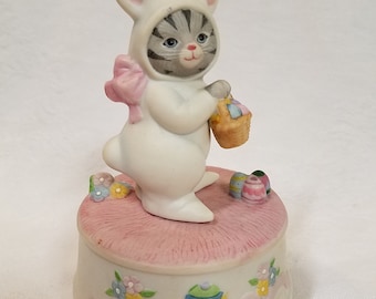 Vintage Schmid Kitty Cucumber Easter cat in a bunny suit spinning music box, playing Easter Parade song