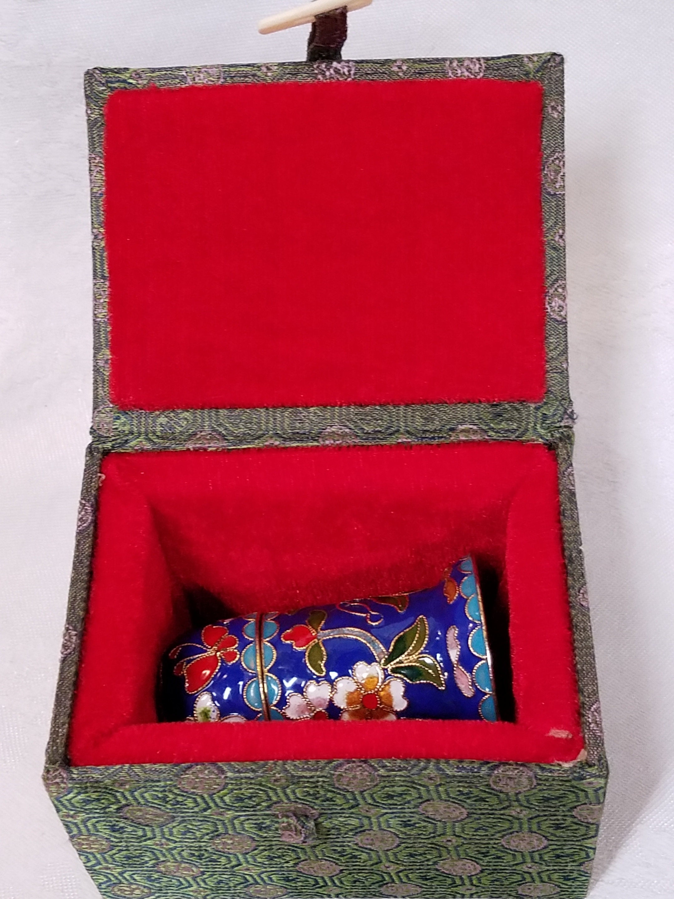 ヴィンテージの中国製七宝焼き花瓶：蓋付き花模様のエナメル