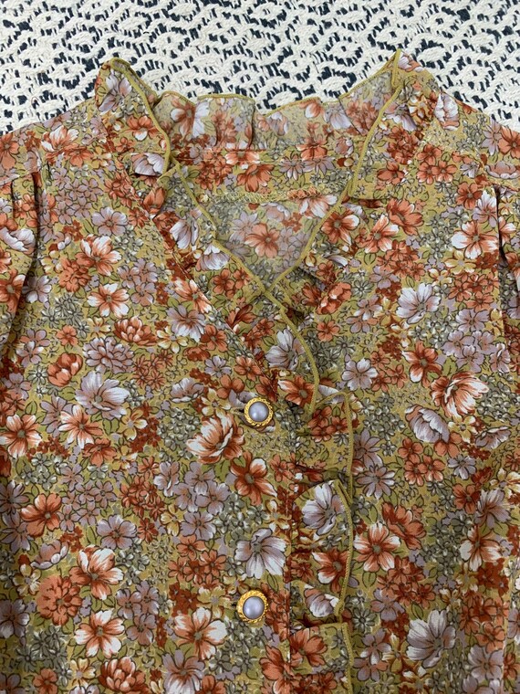 Fabulous 1970s Vintage Japanese Floral Pattern Pl… - image 10