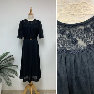 Fabulous Vintage Japanese Black Floral Lace Collar Cocktail Dress / Party Dress / Summer Dress / Made in Japan / Size Small image 1
