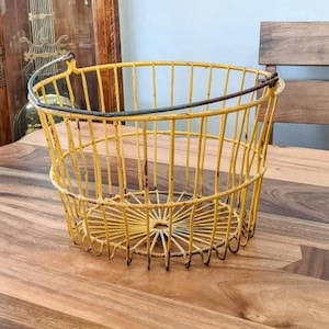 Antique- Egg -Basket- Primitive- Yellow- Chippy- Farmhouse- Kitchen- Décor- Gathering- Country- Storage- Wire- Yellow- Repurpose- Storage