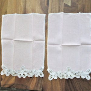 Pair of Guest Towels, Burgundy and Cream Colored Vintage Hand Towels,  Embroidered Guest Towels 
