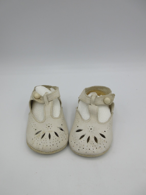 Antique Baby Doll Shoes- Leather- White - Mary Ja… - image 1